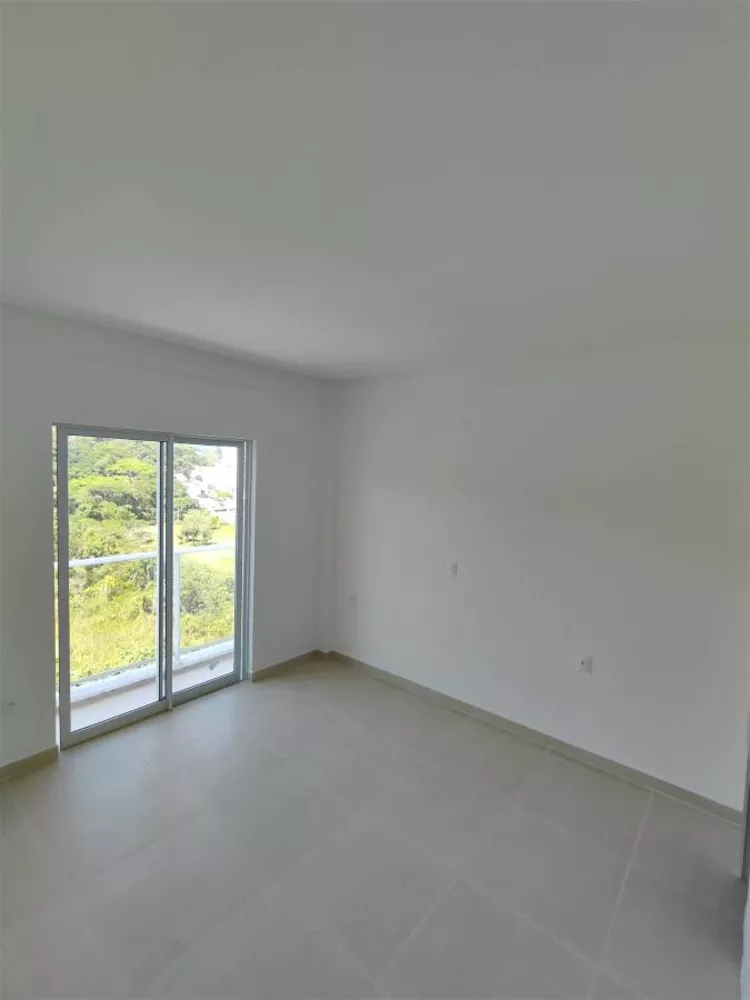 Apartamento à venda com 2 quartos, 62m² - Foto 2