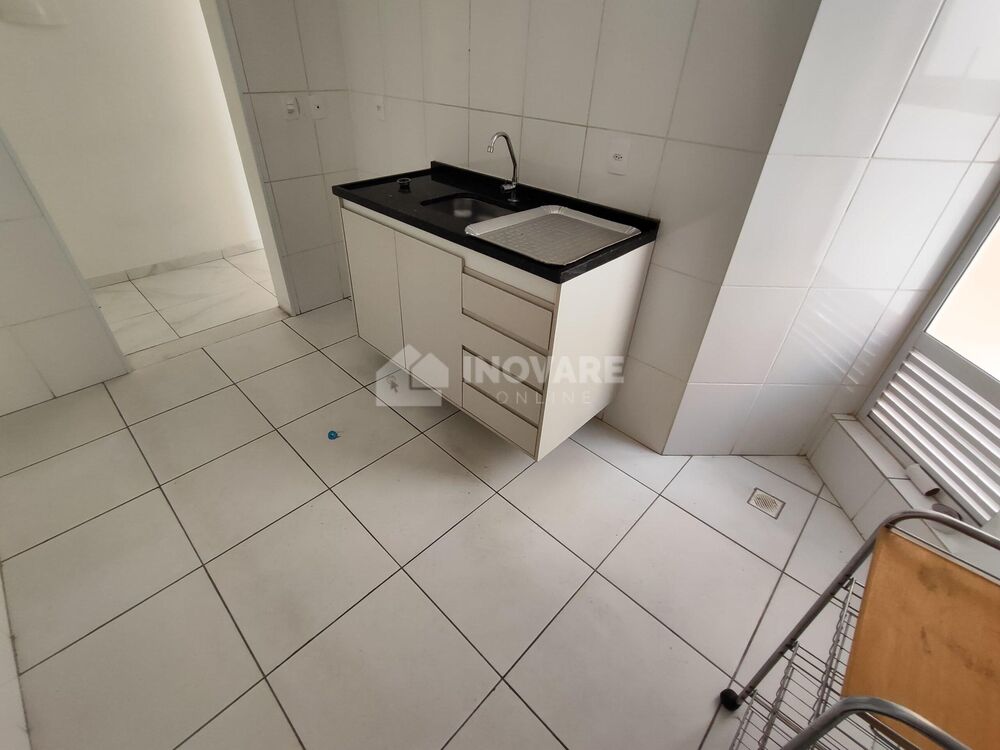 Apartamento para alugar com 3 quartos, 86m² - Foto 3