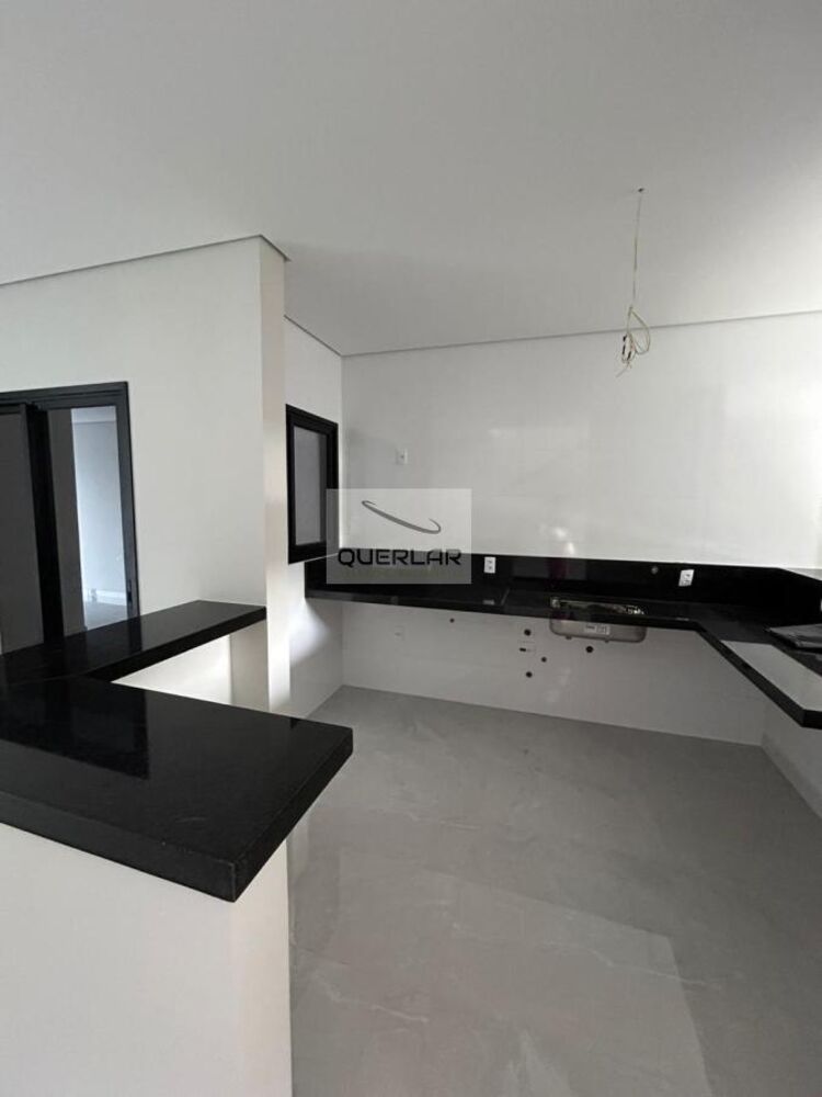 Sobrado à venda com 4 quartos, 330m² - Foto 7