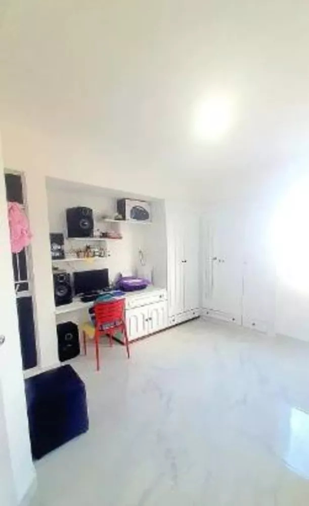 Apartamento à venda com 3 quartos, 137m² - Foto 4