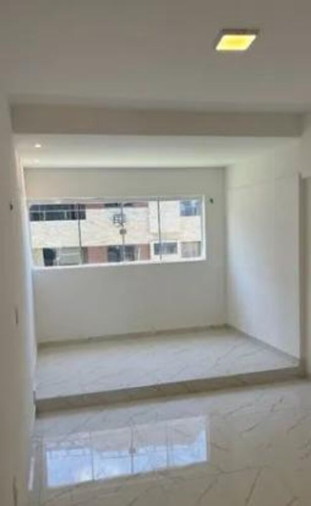 Apartamento à venda com 2 quartos - Foto 2