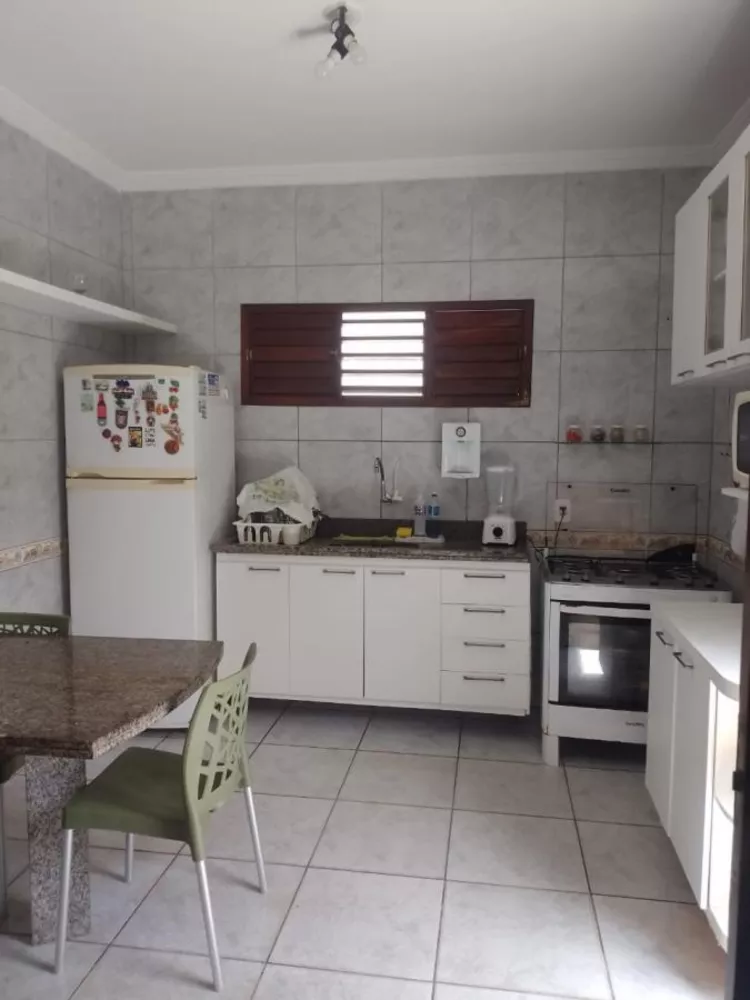 Casa à venda com 3 quartos - Foto 4