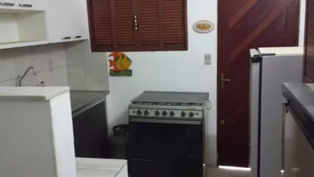 Casa à venda com 3 quartos, 280m² - Foto 4