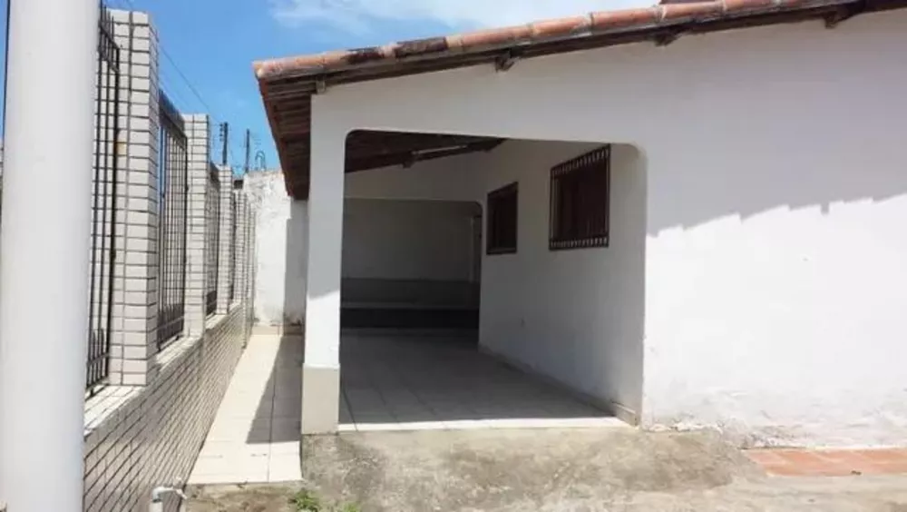 Casa à venda com 3 quartos, 280m² - Foto 2