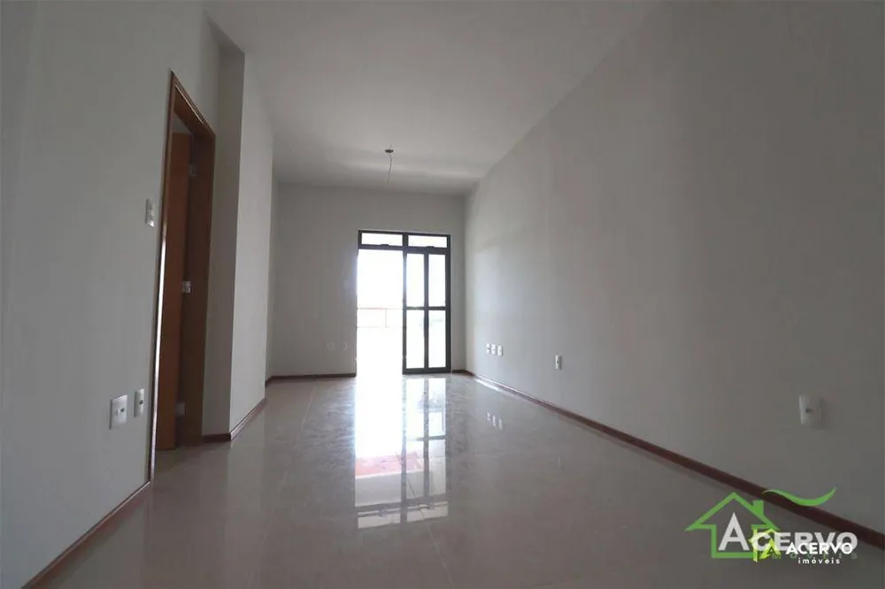 Apartamento, 3 quartos, 137 m² - Foto 2
