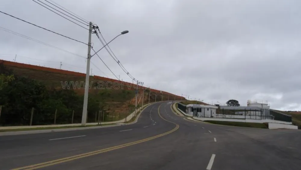 Loteamento e Condomínio, 500 m² - Foto 1