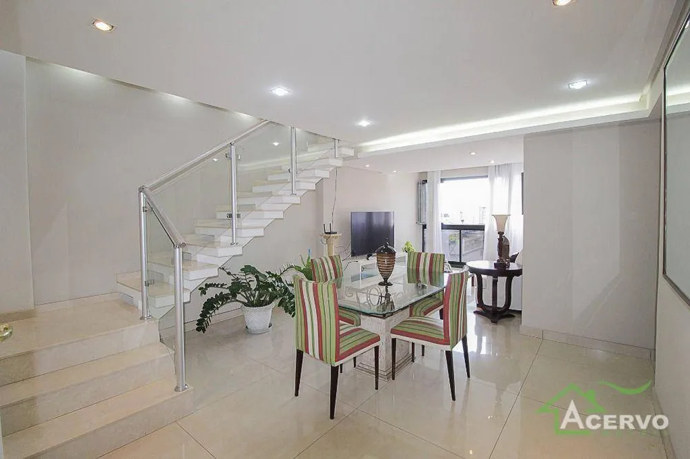 Cobertura, 4 quartos, 197 m² - Foto 3