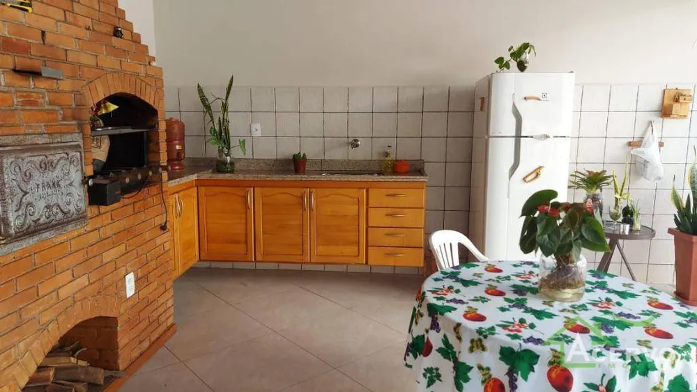 Casa, 4 quartos, 261 m² - Foto 4