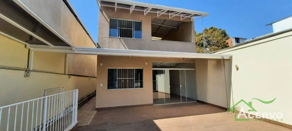Casa, 3 quartos, 170 m² - Foto 1