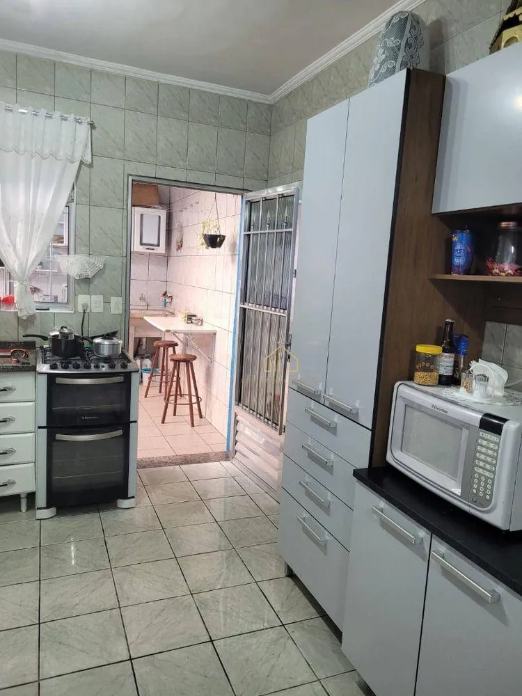 Sobrado, 3 quartos, 181 m² - Foto 3