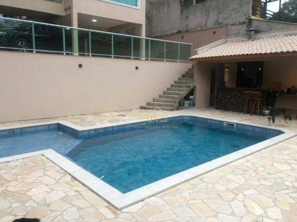 Casa de Condomínio à venda com 3 quartos, 300m² - Foto 2