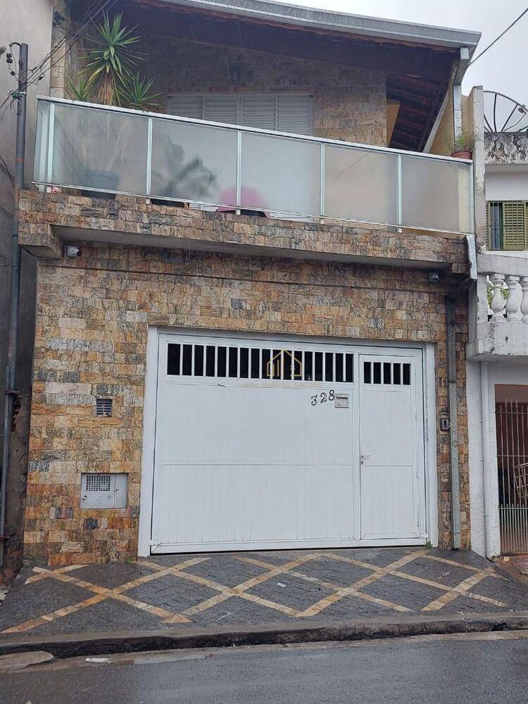 Sobrado, 3 quartos, 220 m² - Foto 1