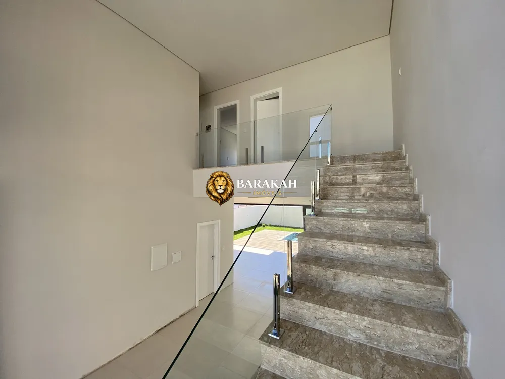 Casa, 3 quartos, 270 m² - Foto 1