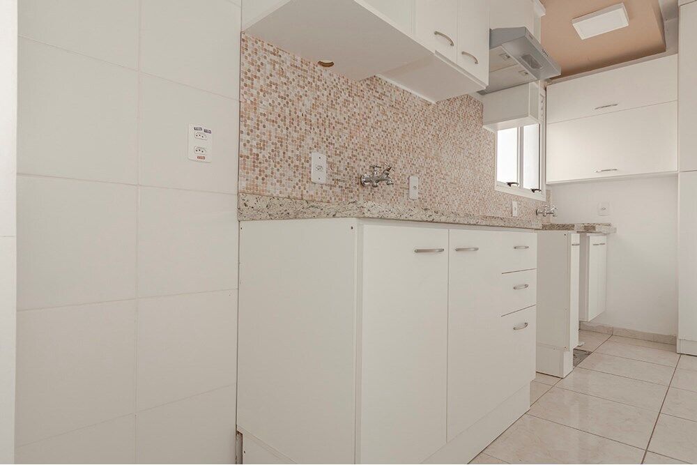 Apartamento à venda com 2 quartos, 48m² - Foto 2