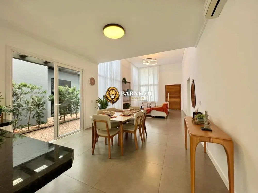 Casa, 4 quartos, 193 m² - Foto 3