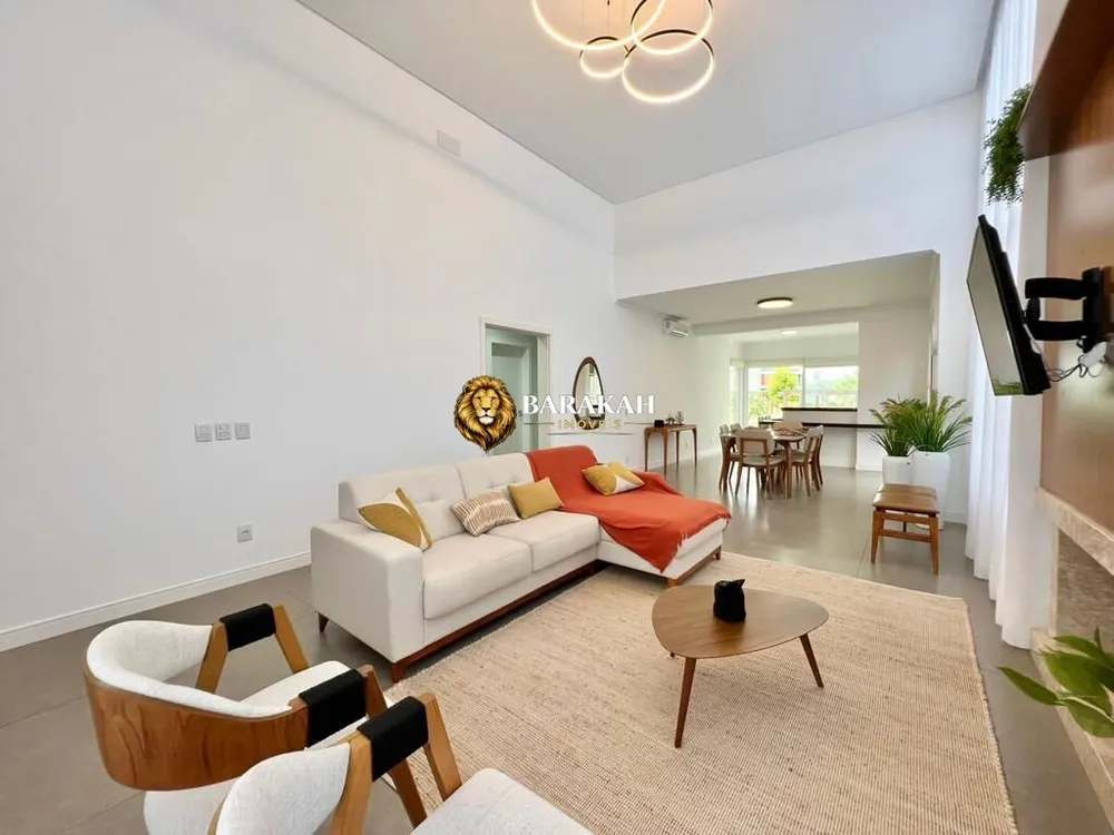 Casa, 4 quartos, 193 m² - Foto 4