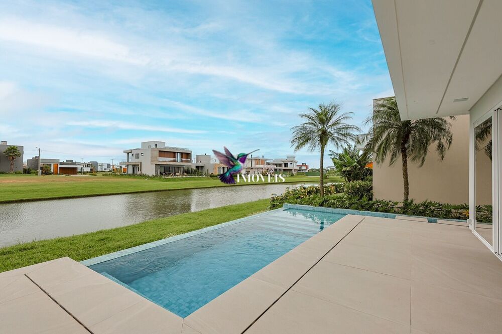 Casa à venda com 4 quartos - Foto 1