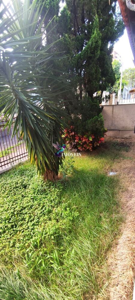 Sobrado à venda com 5 quartos, 338m² - Foto 1