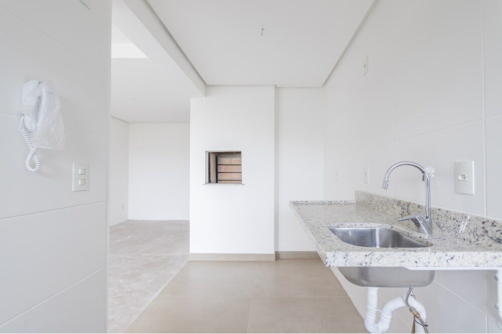 Apartamento à venda com 2 quartos, 64m² - Foto 2