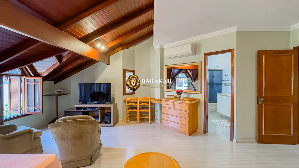 Casa, 3 quartos, 261 m² - Foto 4