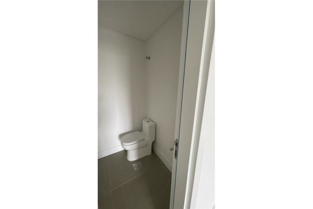 Apartamento à venda com 3 quartos, 89m² - Foto 2