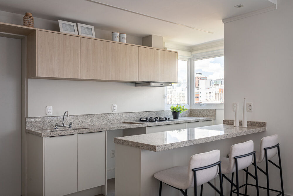 Apartamento à venda com 3 quartos, 250m² - Foto 2