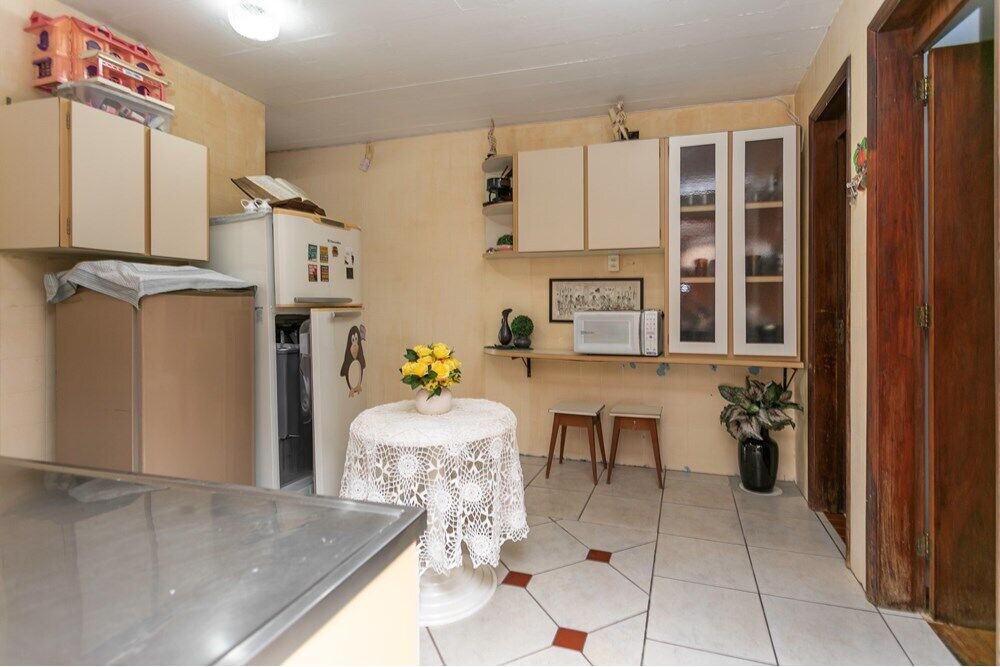 Casa à venda com 3 quartos, 214m² - Foto 8