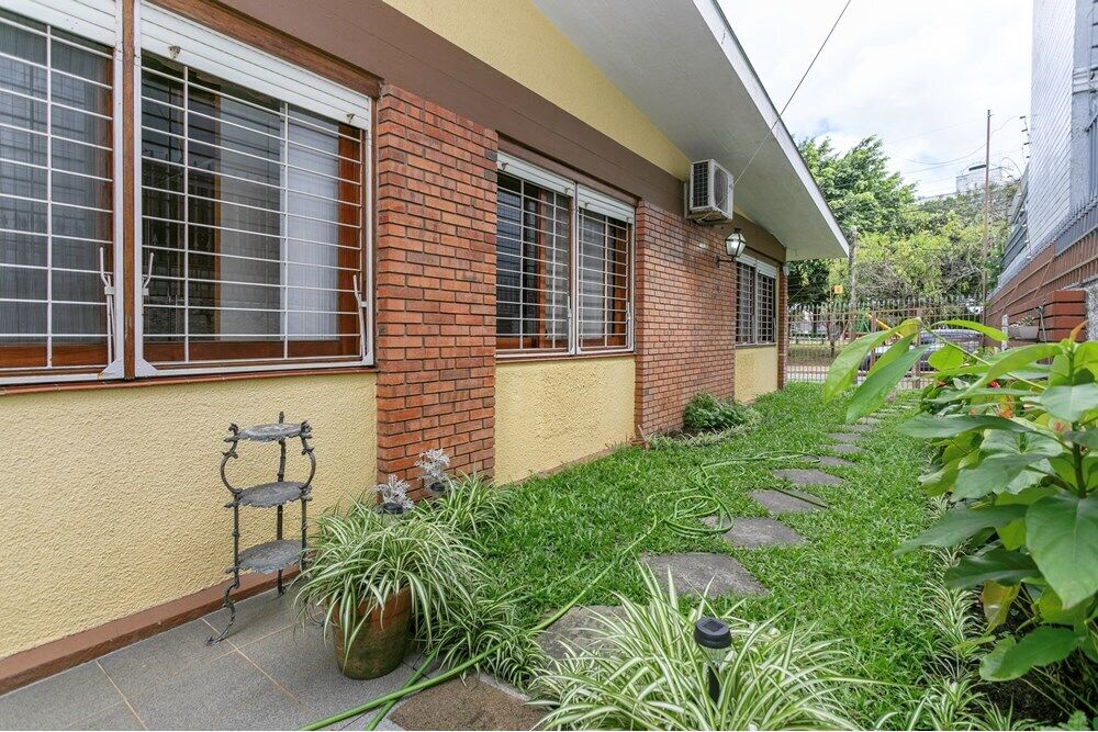Casa à venda com 3 quartos, 214m² - Foto 9