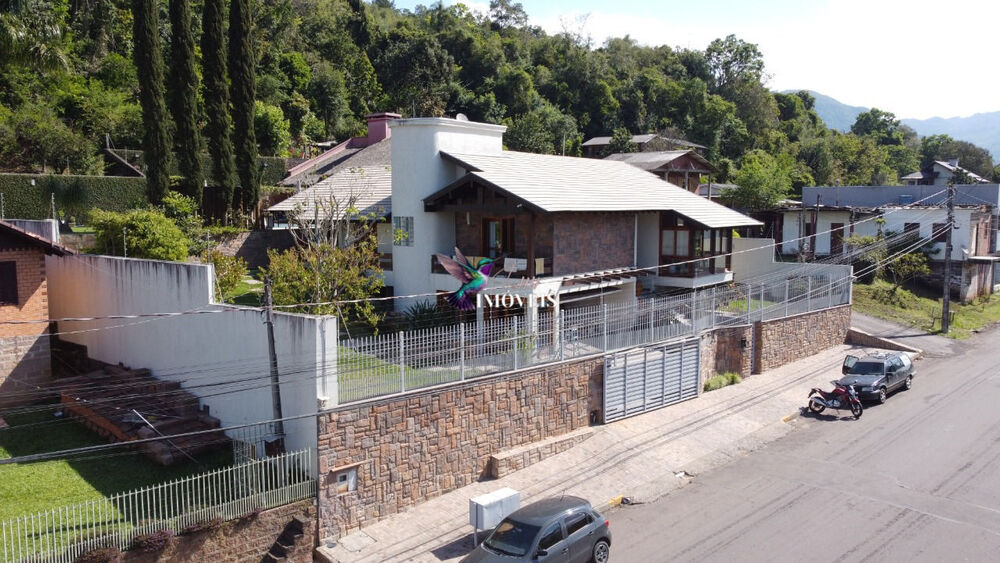 Casa, 3 quartos, 217 m² - Foto 2