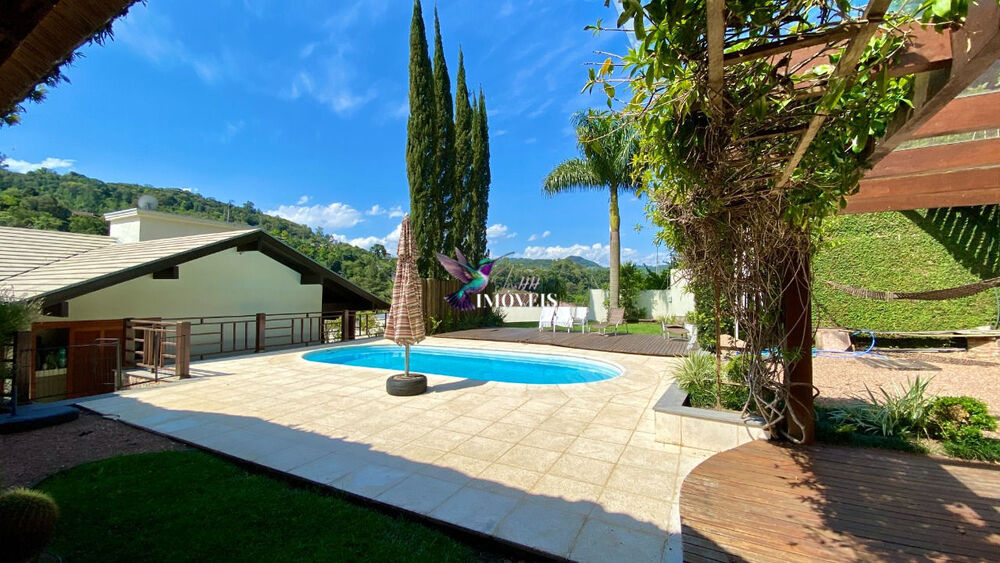 Casa, 3 quartos, 217 m² - Foto 4