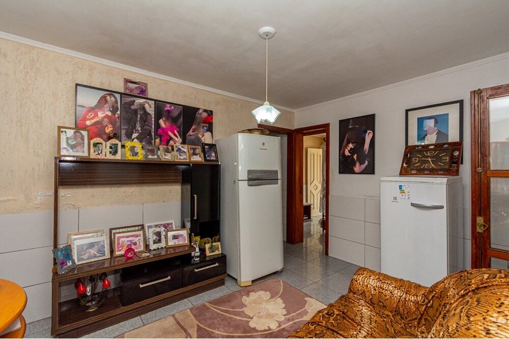 Casa à venda com 4 quartos, 172m² - Foto 2