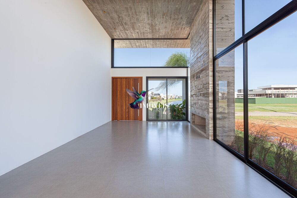 Casa à venda com 3 quartos, 204m² - Foto 3