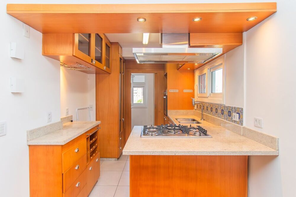 Apartamento à venda com 2 quartos, 70m² - Foto 3