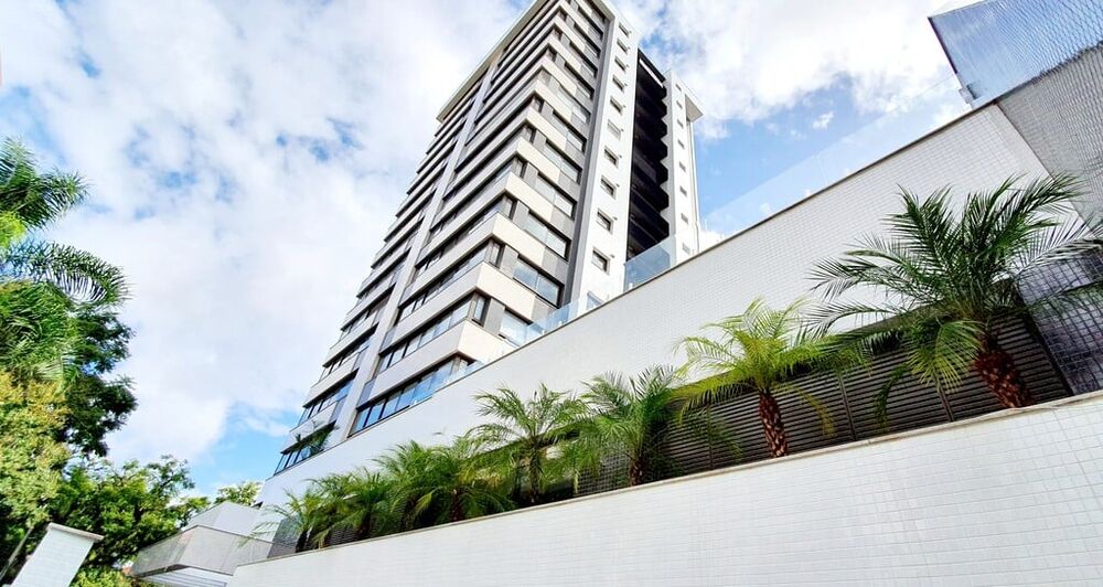 Apartamento à venda com 3 quartos, 125m² - Foto 1