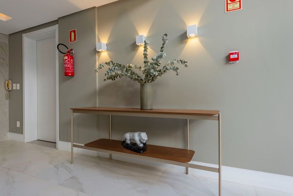 Apartamento à venda com 3 quartos, 125m² - Foto 2