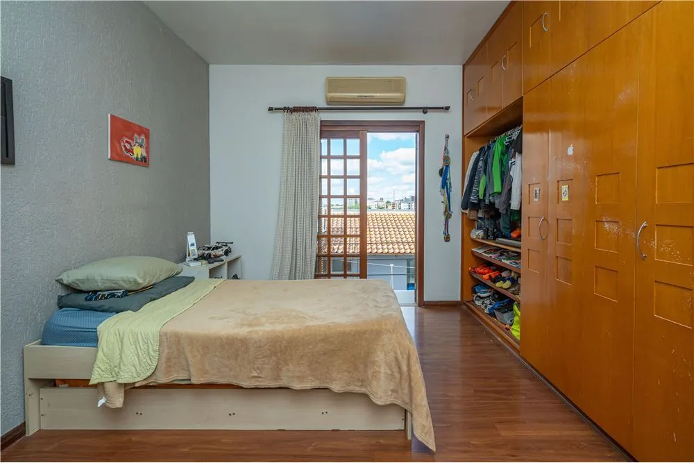 Casa, 4 quartos, 300 m² - Foto 8