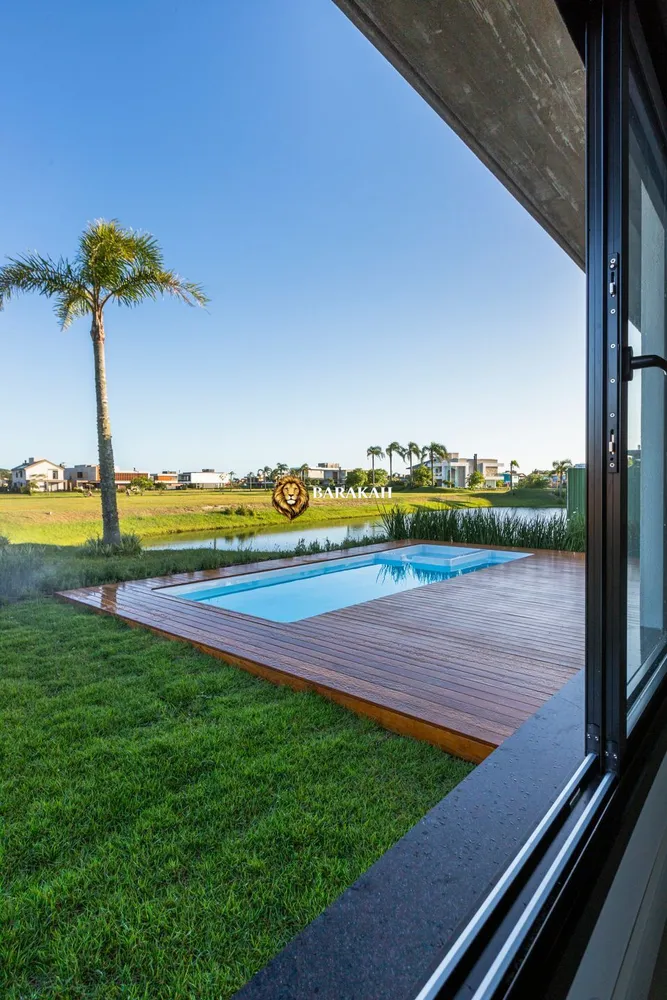 Casa, 3 quartos, 218 m² - Foto 3