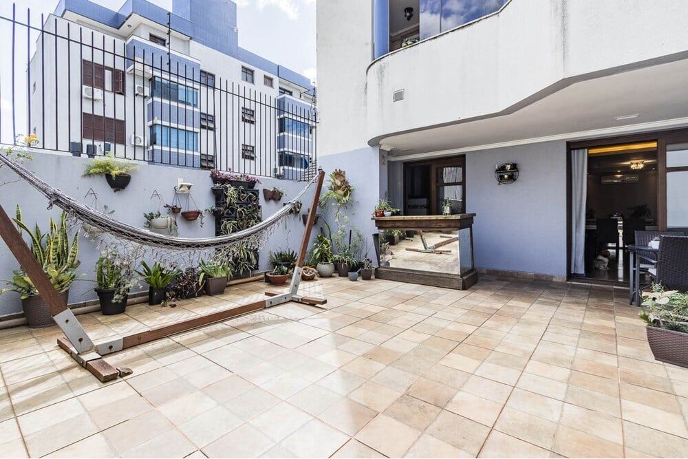 Apartamento à venda com 3 quartos, 161m² - Foto 8