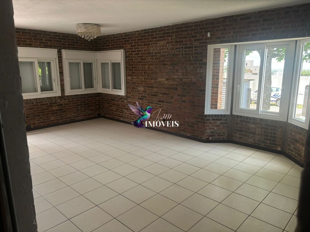 Casa à venda com 3 quartos, 126m² - Foto 4
