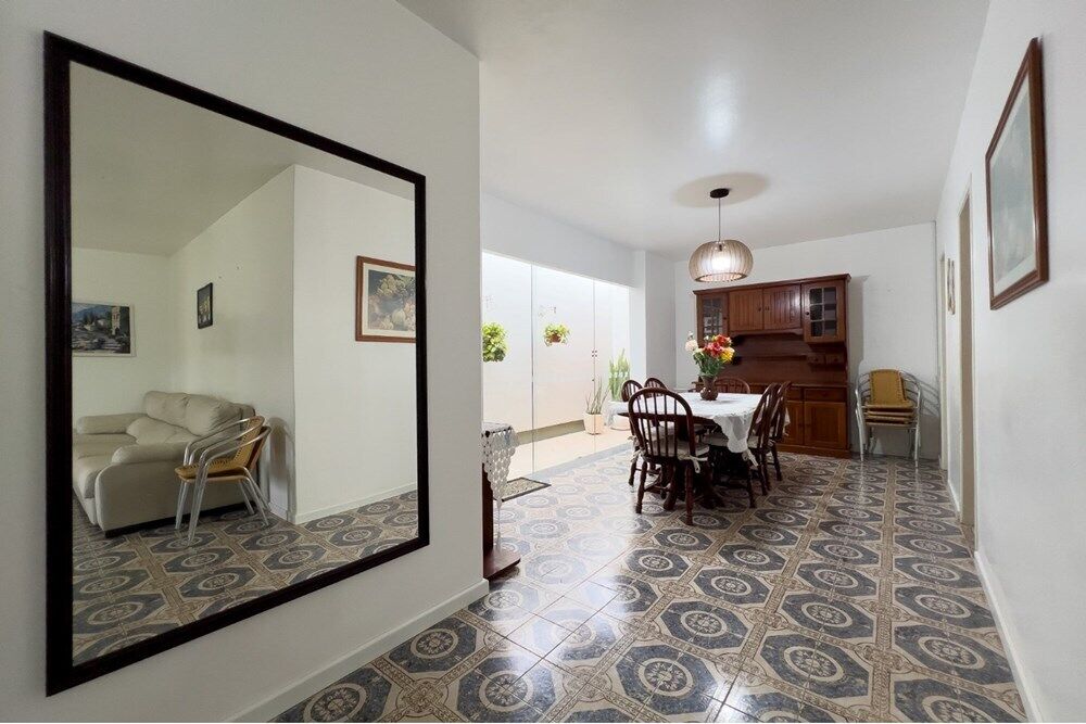 Casa à venda com 3 quartos, 268m² - Foto 4