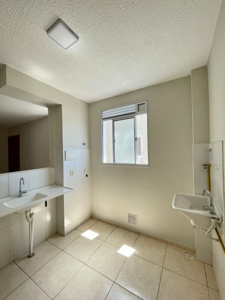 Apartamento à venda com 2 quartos, 44m² - Foto 3