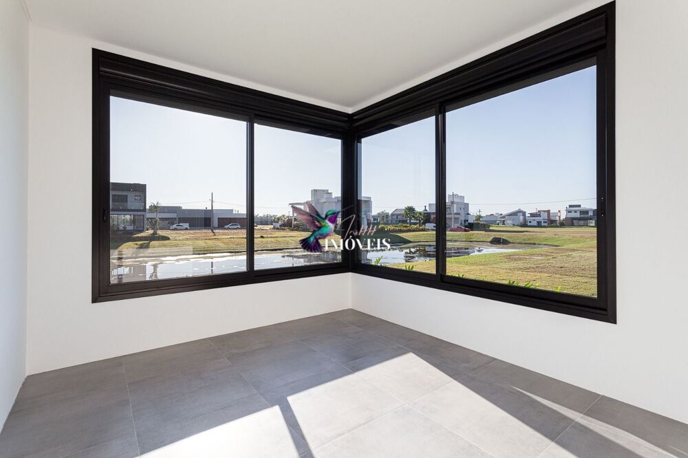 Casa, 3 quartos, 205 m² - Foto 1