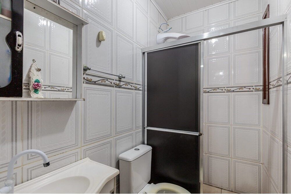 Casa à venda com 2 quartos, 69m² - Foto 1
