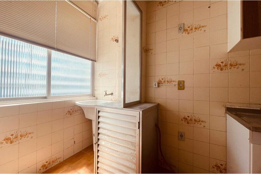 Apartamento à venda com 1 quarto, 28m² - Foto 2