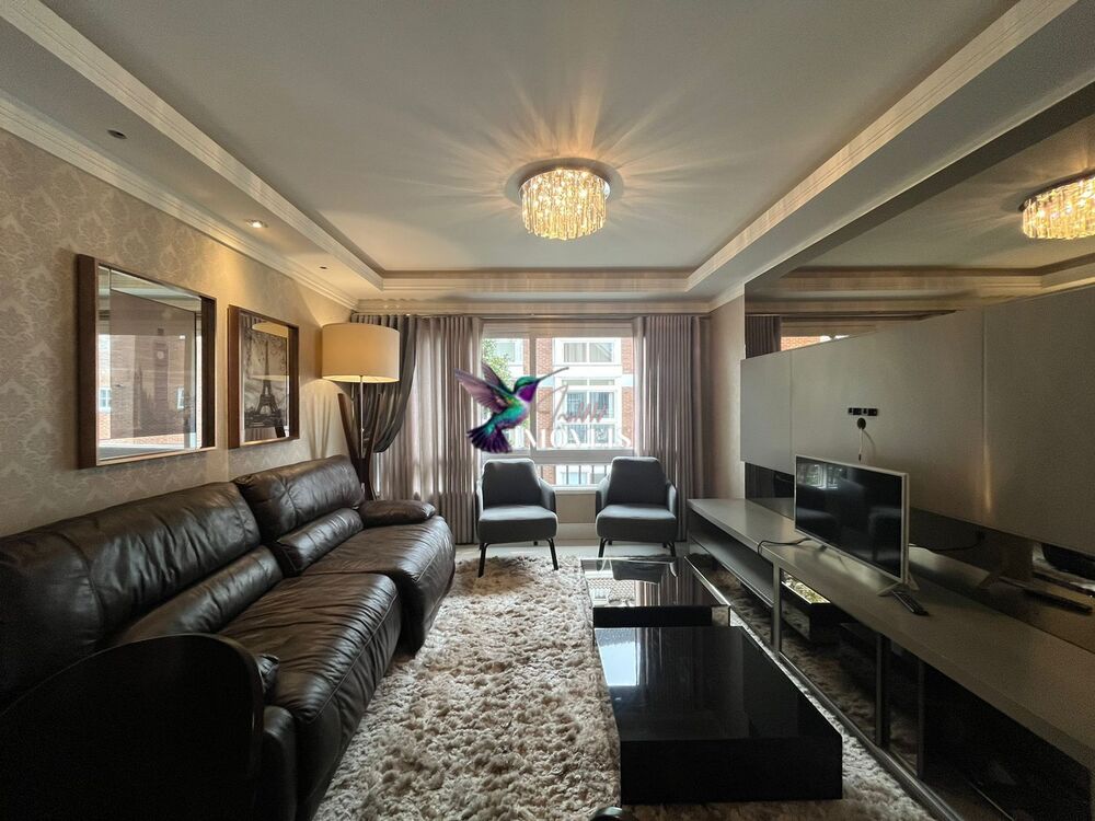 Apartamento à venda com 2 quartos, 80m² - Foto 2
