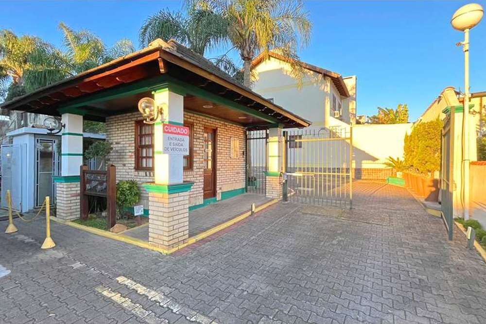 Casa de Condomínio à venda com 3 quartos, 186m² - Foto 2