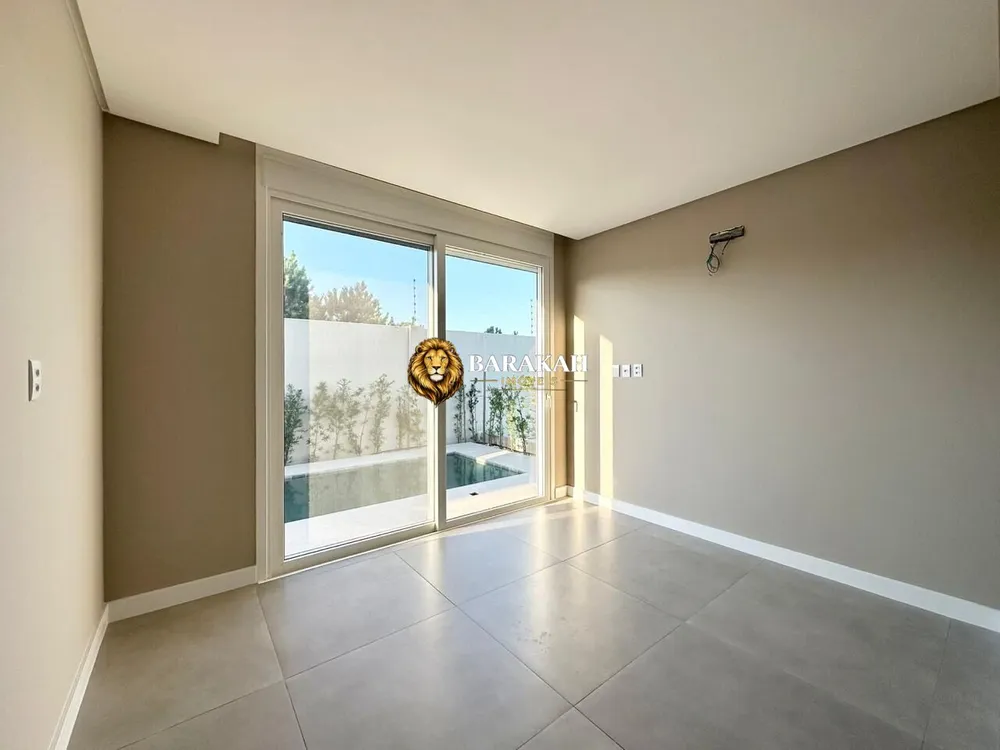 Casa, 4 quartos, 193 m² - Foto 2
