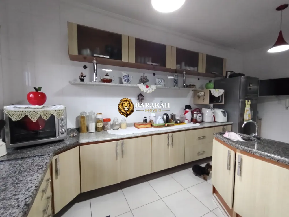 Casa, 3 quartos, 219 m² - Foto 9