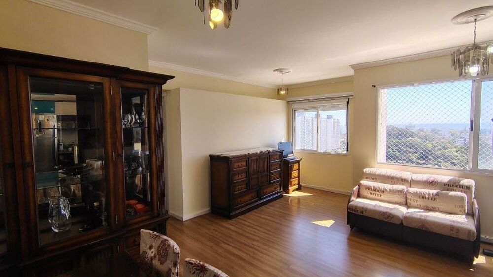 Apartamento à venda com 2 quartos, 70m² - Foto 1