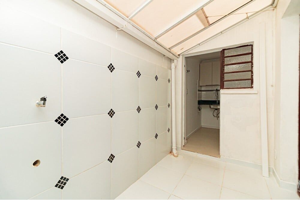 Apartamento à venda com 1 quarto, 61m² - Foto 1